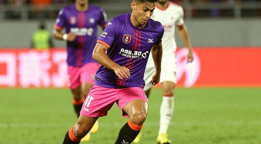Khoảng lặng sau tiếng còi: Hà Nội FC và nỗi nhớ trên sân Hàng Đẫy